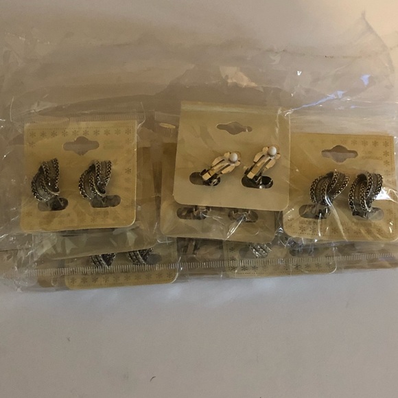 Miscellaneous Earrings - Picture 9 of 16